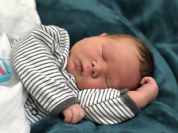 Pourquoi et comment choisir une consultante en sommeil pour bébé ?